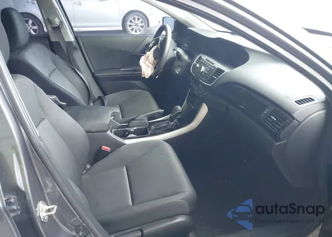 2016 Honda Accord Lx z USA, uszkodzony, nr VIN 1HGCR2F31GA091205